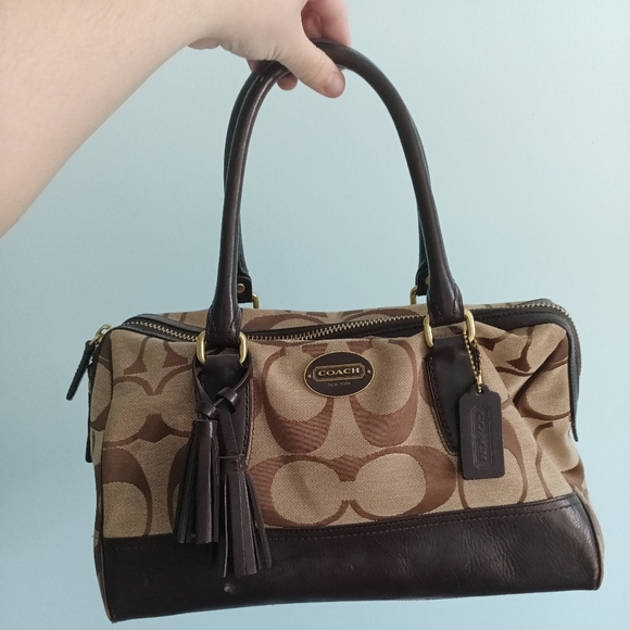 Coach Signature Satchel - Picture 1 of 14